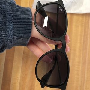 Rayban Erika Classic Sunglasses